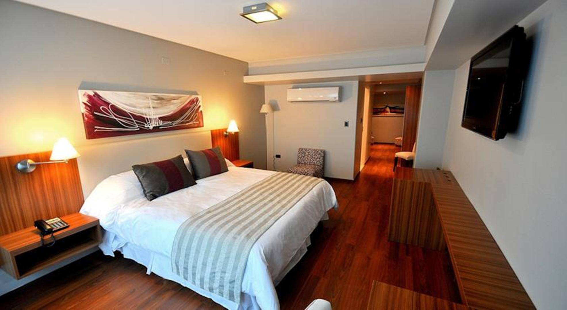 Hotel Bicentenario Suites&Spa San Miguel de Tucumán Exterior foto